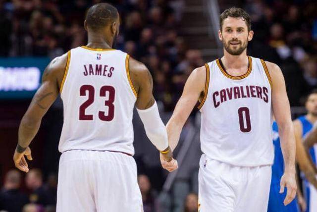 精心布置的 精心布置的